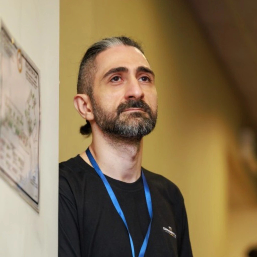 Vahe Momjyan